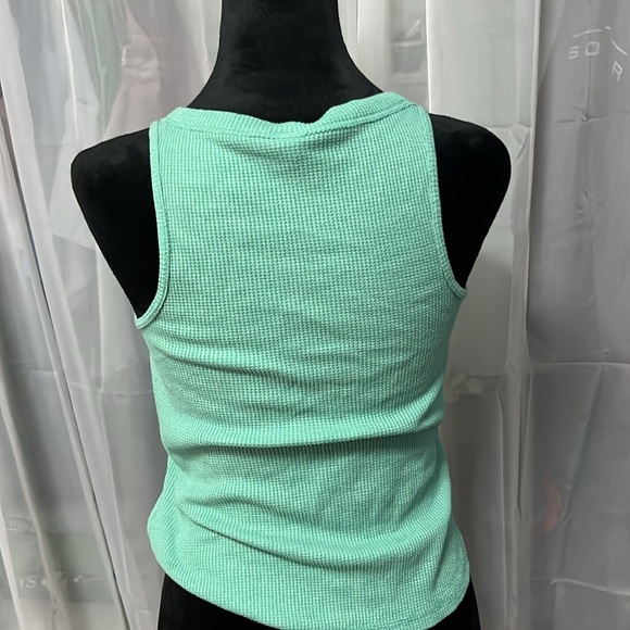 tank top - Picture 2 of 2